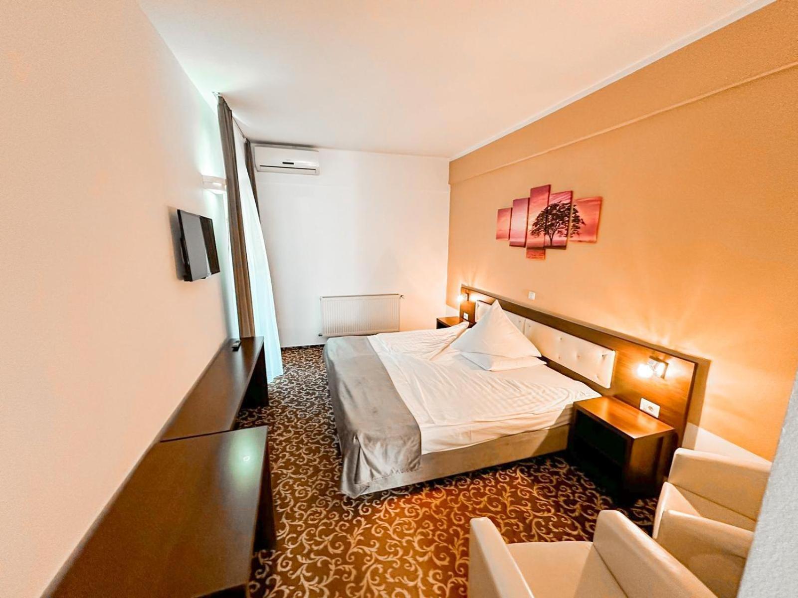 Hotel Neon Timisoara Exterior photo